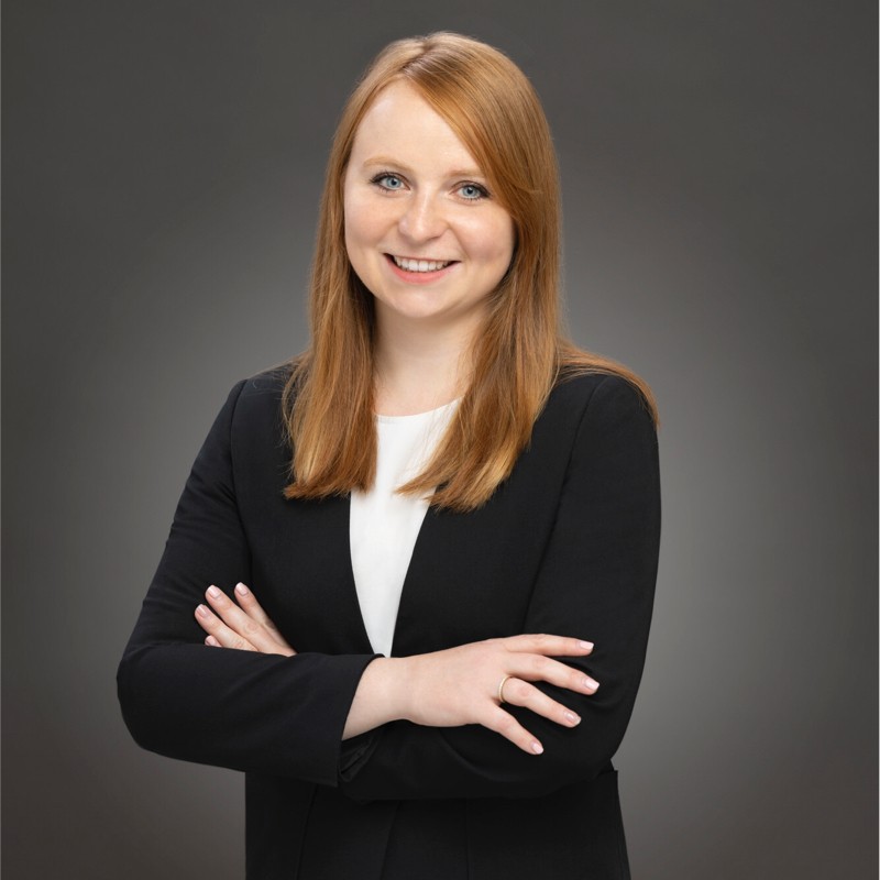 Portrait de Maître Jessica Laglasse, avocate au Barreau de Paris